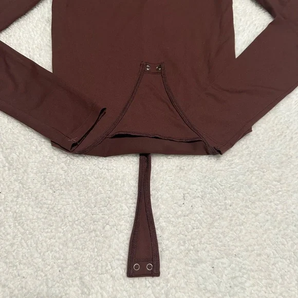 Abercrombie soft af seamless long sleeve bodysuit with open back - Picture 4 of 4